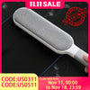 Herramienta reutilizable gris para quitar pelo y pelusa de mascotas con un banner de oferta.
