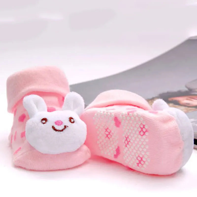 Rosa Baby-Socken mit niedlichem Cartoon-Hörnchen-Design für Kleinkinder