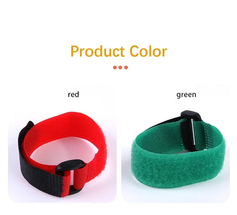 Collar suave para pollo de mascota rojo y negro, mostrado en dos colores: rojo y verde.