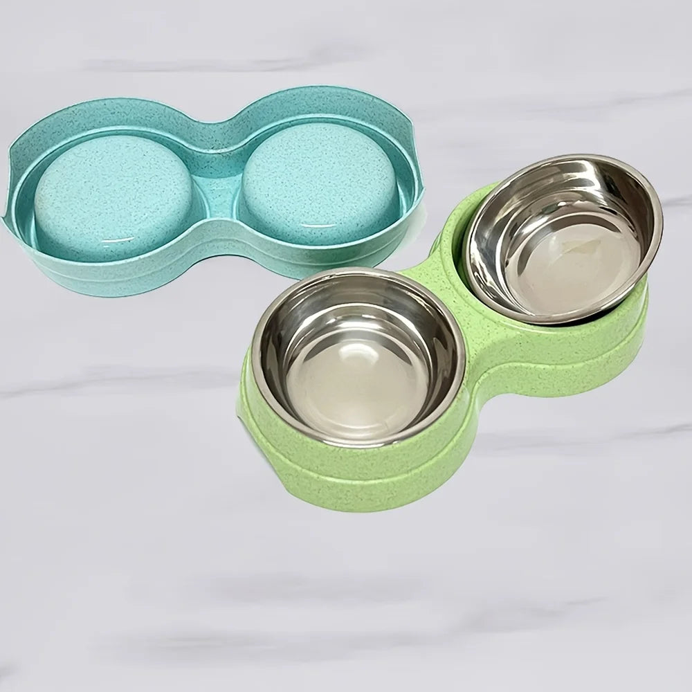 Zwei Edelstahl-Schalen für Hunde und Katzen in hellgrünen und blauen Tönen
