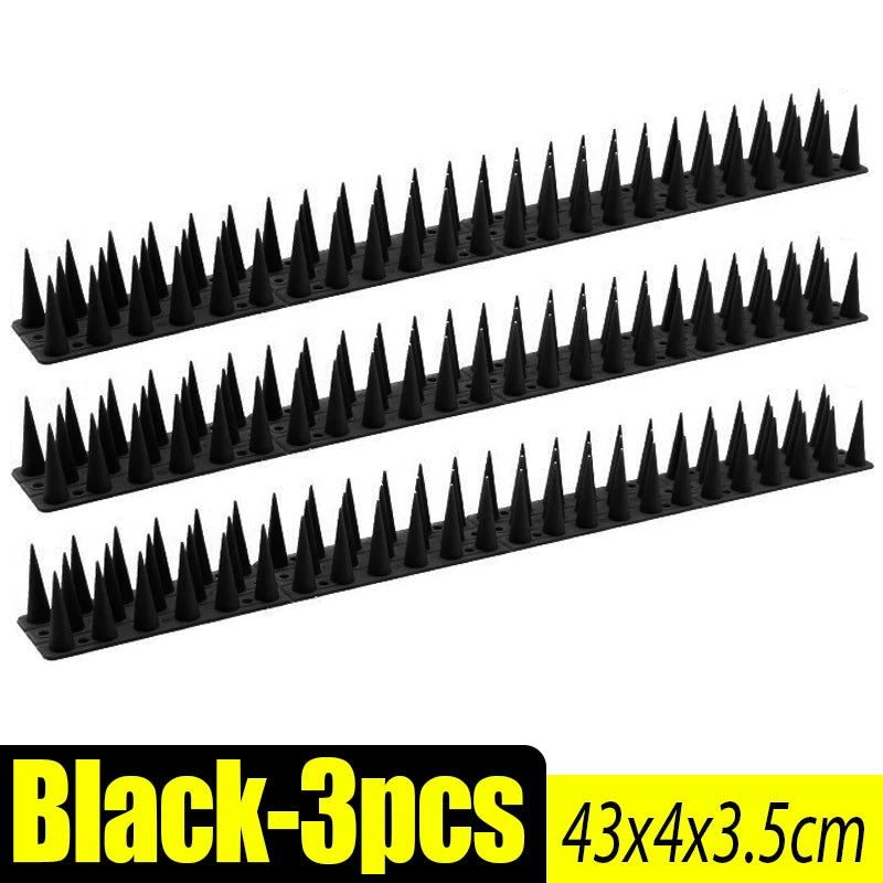 Black bird and pest repellent spikes in a 3-piece set, measuring 43x4x3.5cm.