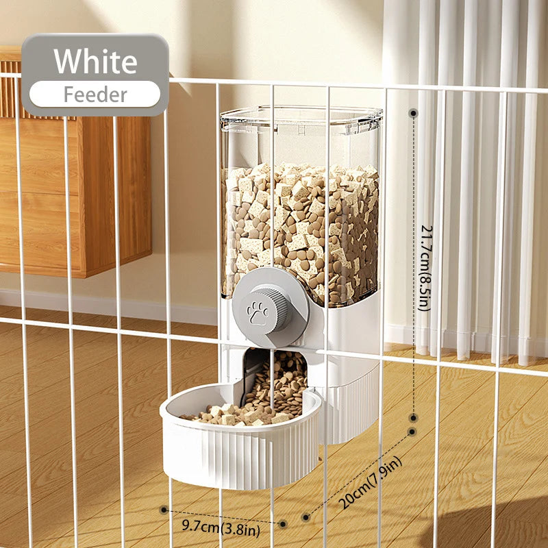 Bol de nourriture blanc avec un récipient transparent et un plateau de nourrissage dans un cadre de cage en fil de fer.