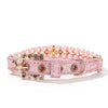 Collier pour chien et chat rose pailleté avec faux perles et sangle en cuir rose pailleté.