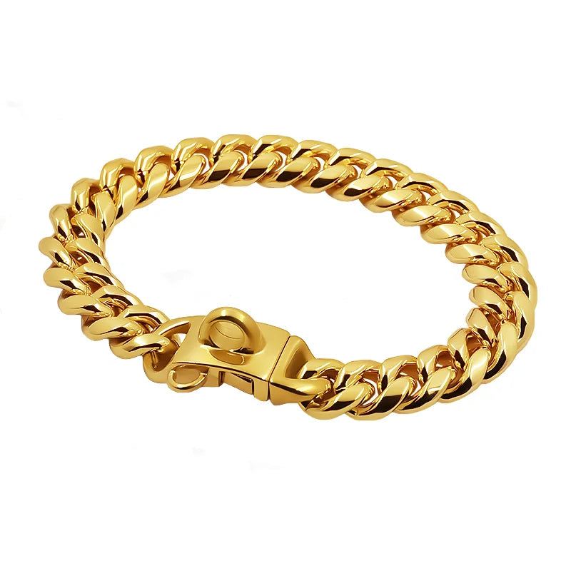 Collier de chien en acier inoxydable de couleur or avec chaîne à maillons cubains.