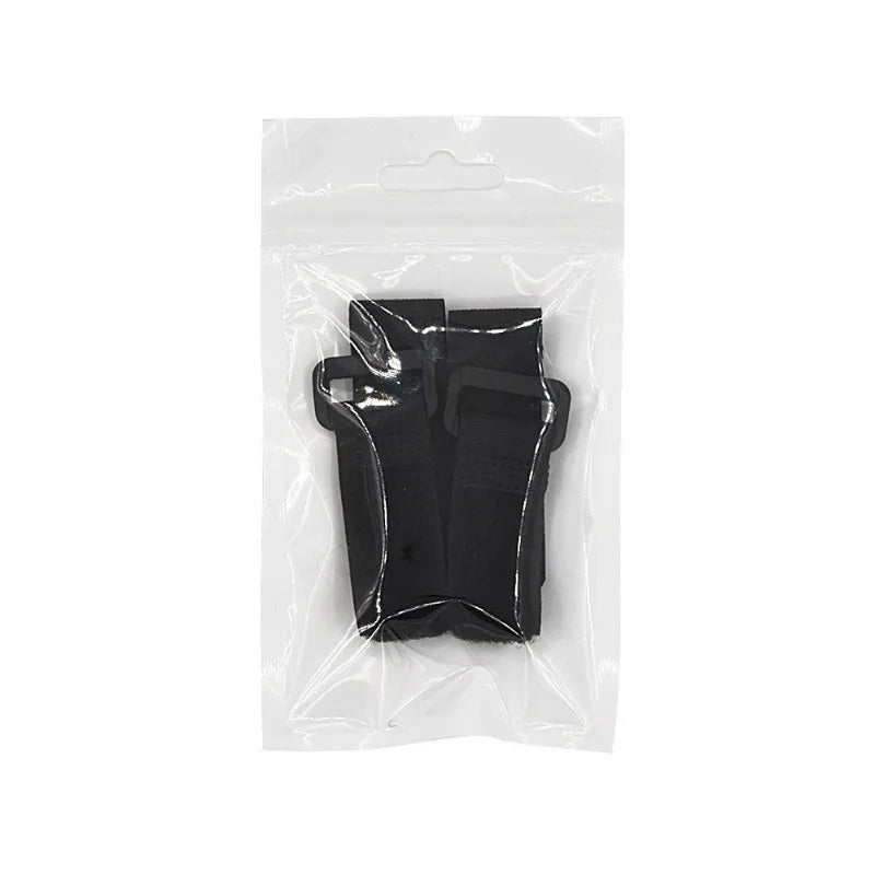 Collar suave para pollo de mascota negro, empaquetado en una bolsa de plástico transparente