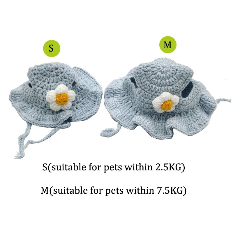 Two knitted pet hats, small (S) and medium (M), featuring a flower detail for cats and dogs.
