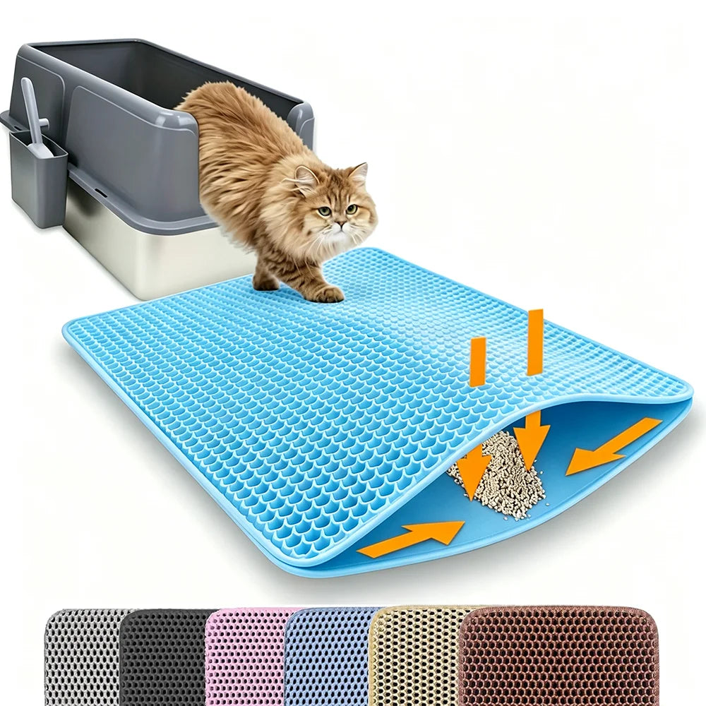 Robuste Katzenstreumatte, die eine Katze benutzt, und verschiedene bunte Matten darunter.