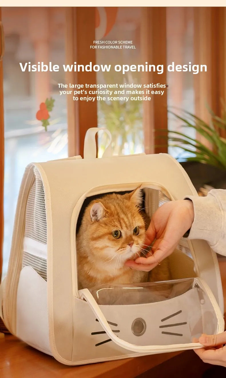 Helles beiges, tragbares Katzen-Carrier-Rucksack mit transparentem Fenster für die Sicht auf die Katze.