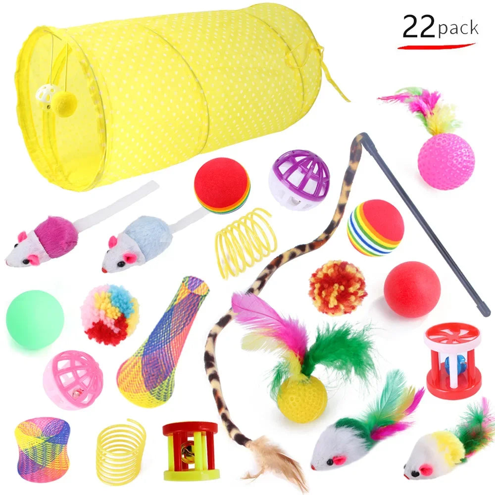 Eine Sammlung von 22 interaktiven Katzenspielzeugen, darunter ein gelbes zylindrisches Spielzeug, verschiedene bunte Spinner 