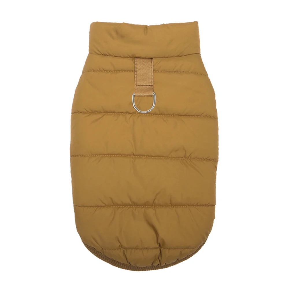 Veste en polaire imperméable et matelassée beige pour chiens et chats.