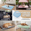 Almohadilla de enfriamiento multiuso para mascotas, mostrada en diferentes contextos: comodidad al aire libre, viaje y protec
