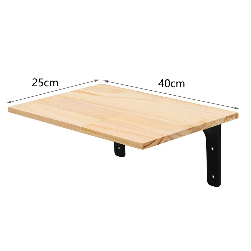 Un árbol para gatos de madera clara con una plataforma rectangular de 25x40 cm y un poste de soporte negro.