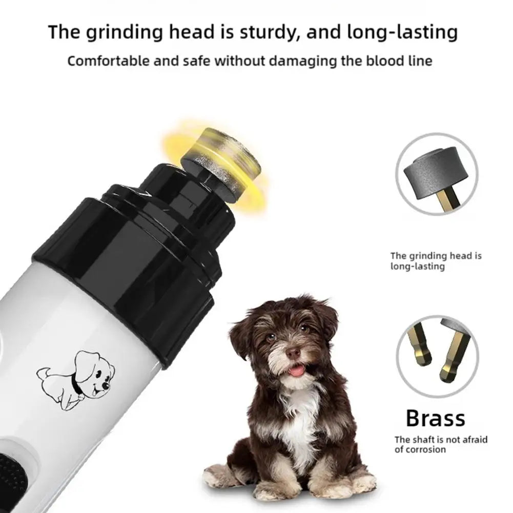 Primer plano de un limador eléctrico para uñas de mascota blanco con cabeza de bronce y un perro sentado a su lado.
