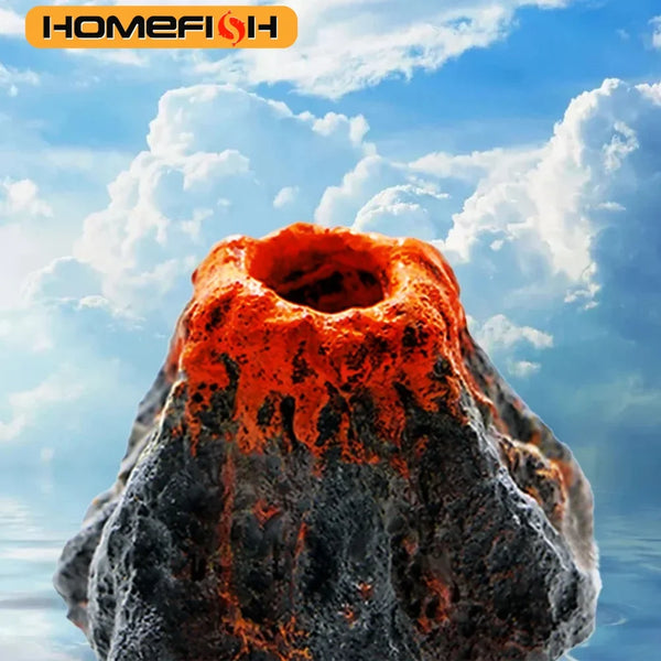 Gros plan sur une roche de lave ou une structure volcanique avec des textures orange vif et noir sur un fond de ciel bleu.
