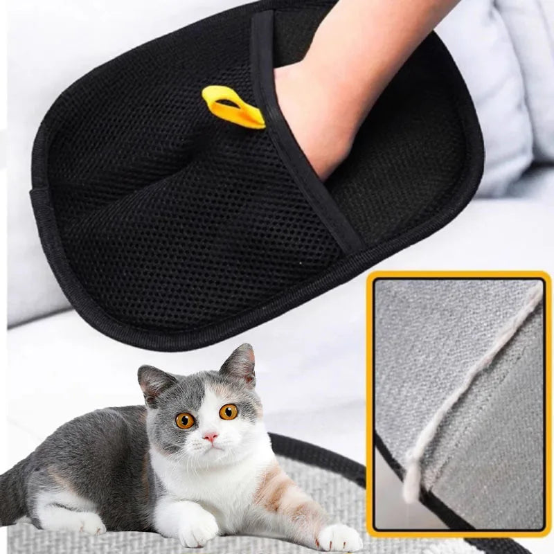 Eine Katze neben einem schwarzen Fellentfernungshandschuh mit gelbem Ende.