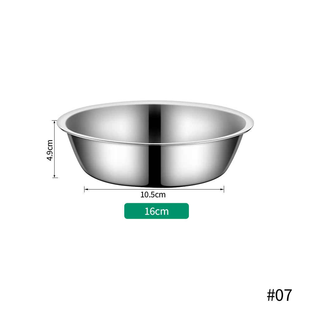 Stainless steel pet feeding bowl with a diameter of 10.5 cm and a depth of 4.9 cm.