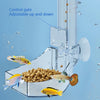 Un tube d'alimentation clair pour aquarium avec une porte de contrôle réglable distribuant de la nourriture aux poissons.