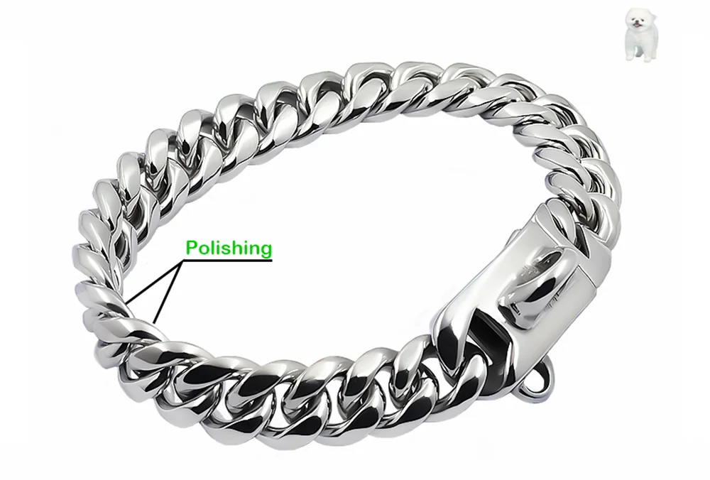 Collier de chien en acier inoxydable argenté avec design à maillons cubains et boucle.