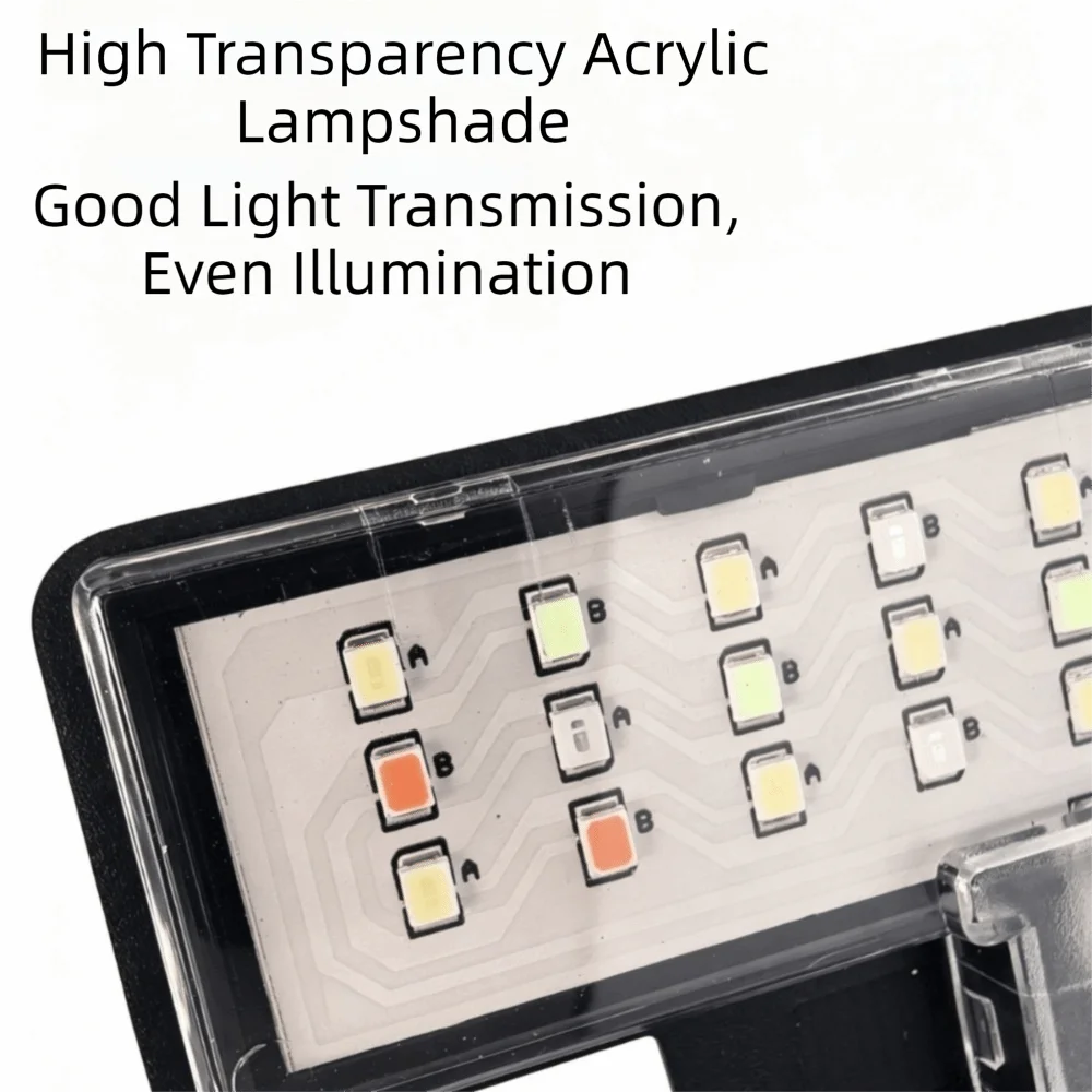 Nahaufnahme eines hochtransparenten Acryl-Lampenschirms mit mehreren LED-Lichtern zur Beleuchtung.