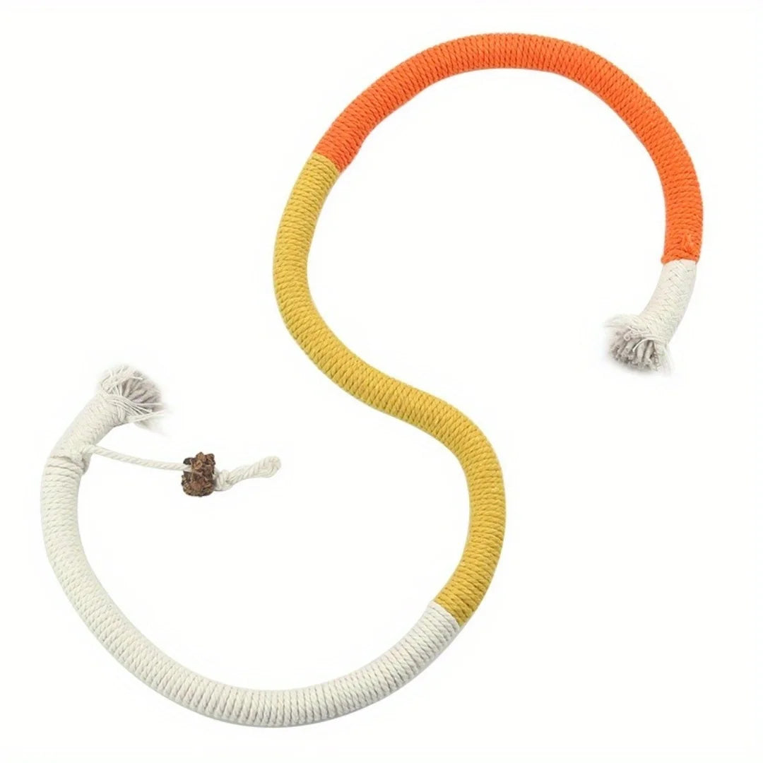 Natüriges Sisal-Katzen-Kauspielzeug mit orange- und beige gefärbten Strängen
