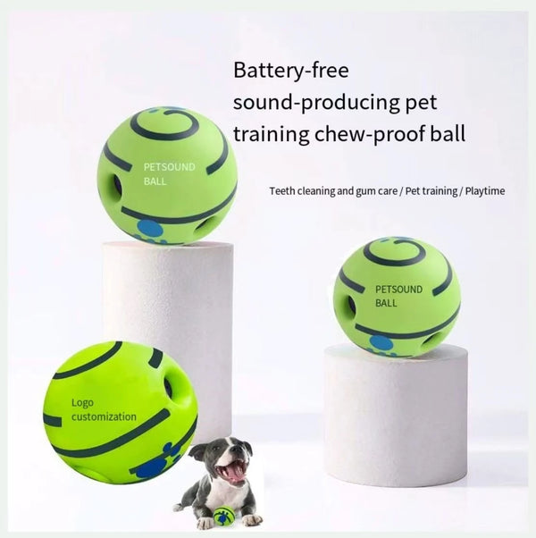 Balle pour l'entraînement de chien sans batterie, résistante à la mastication, vert lime, à côté d'un chien.