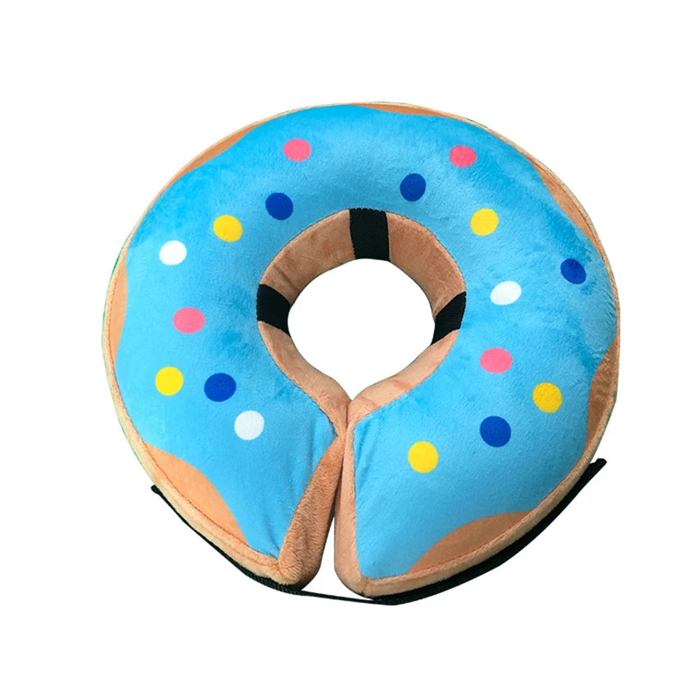 Collar inflable azul para mascotas con puntos coloridos y ribete marrón