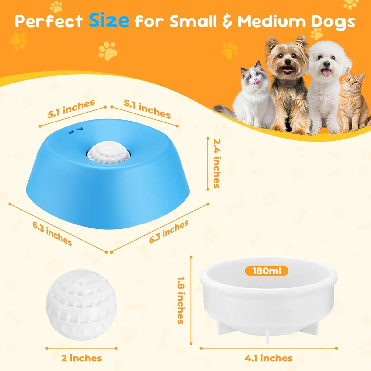 Bol para perros de alimentador lento esférico azul junto a sus piezas desmontadas y varios perros.