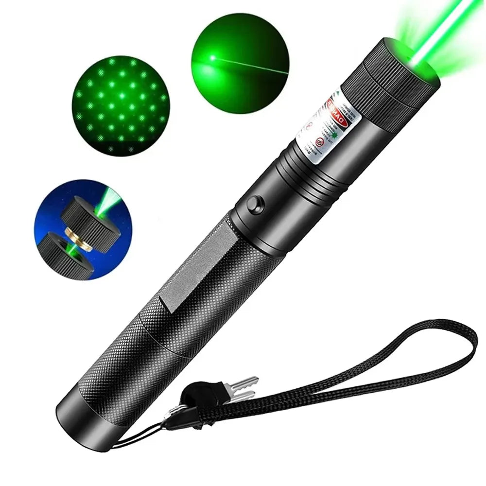 Schwarzer tragbarer LED-Laserpointer-Trainiertorch mit grünem Strahl und Zubehör.