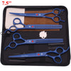 Ein Set aus drei blauen und silbernen Edelstahl-Groomer-Schere für Haustiere in einer schwarzen Hülle.