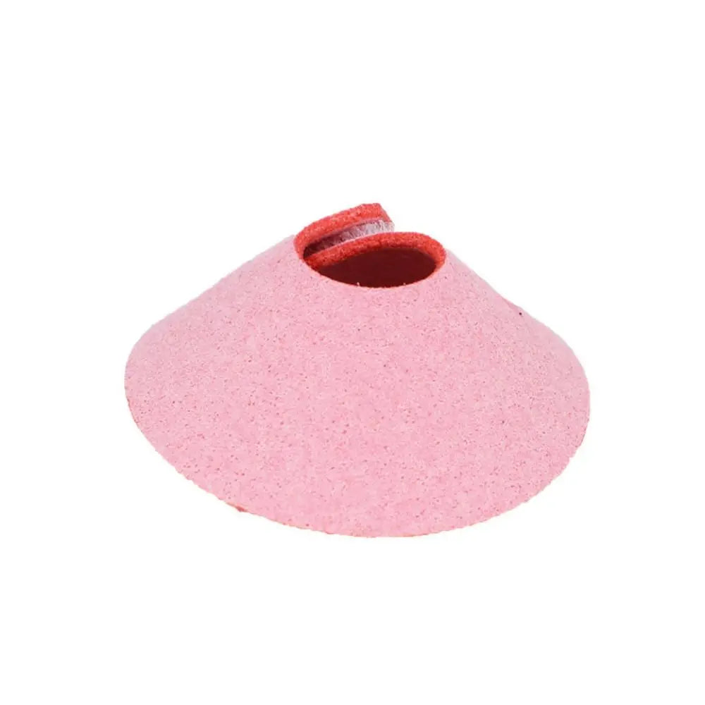 Collar de recuperación para pájaro de color rosa y poroso con una pequeña abertura.