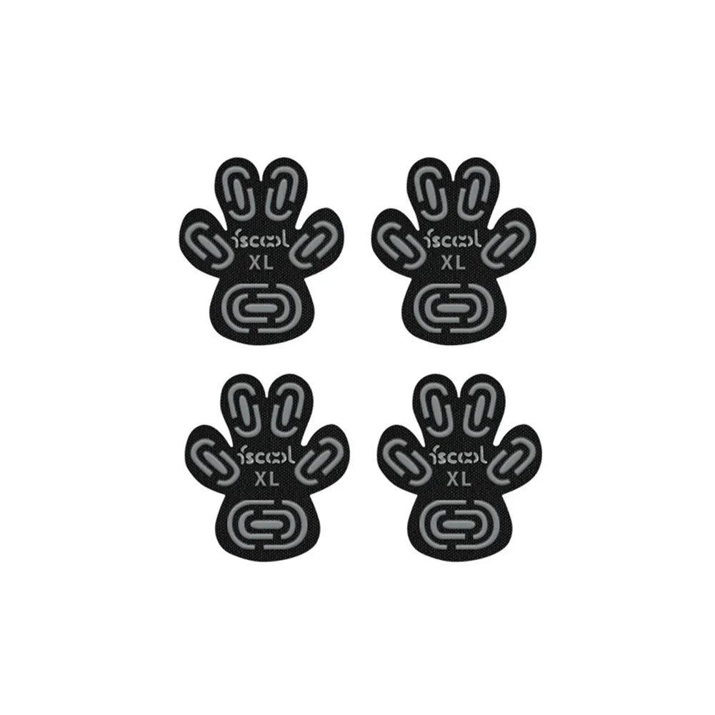 Un juego de cinco agarres antideslizantes para patas de perro negro para seguridad interior y exterior.