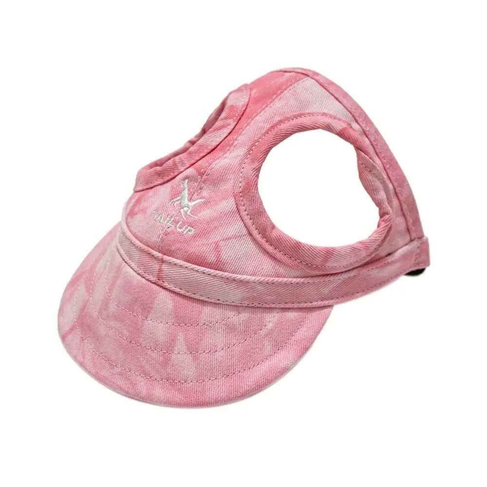 Gorra de béisbol para mascotas rosa ajustable con espalda de malla y ala curvada.