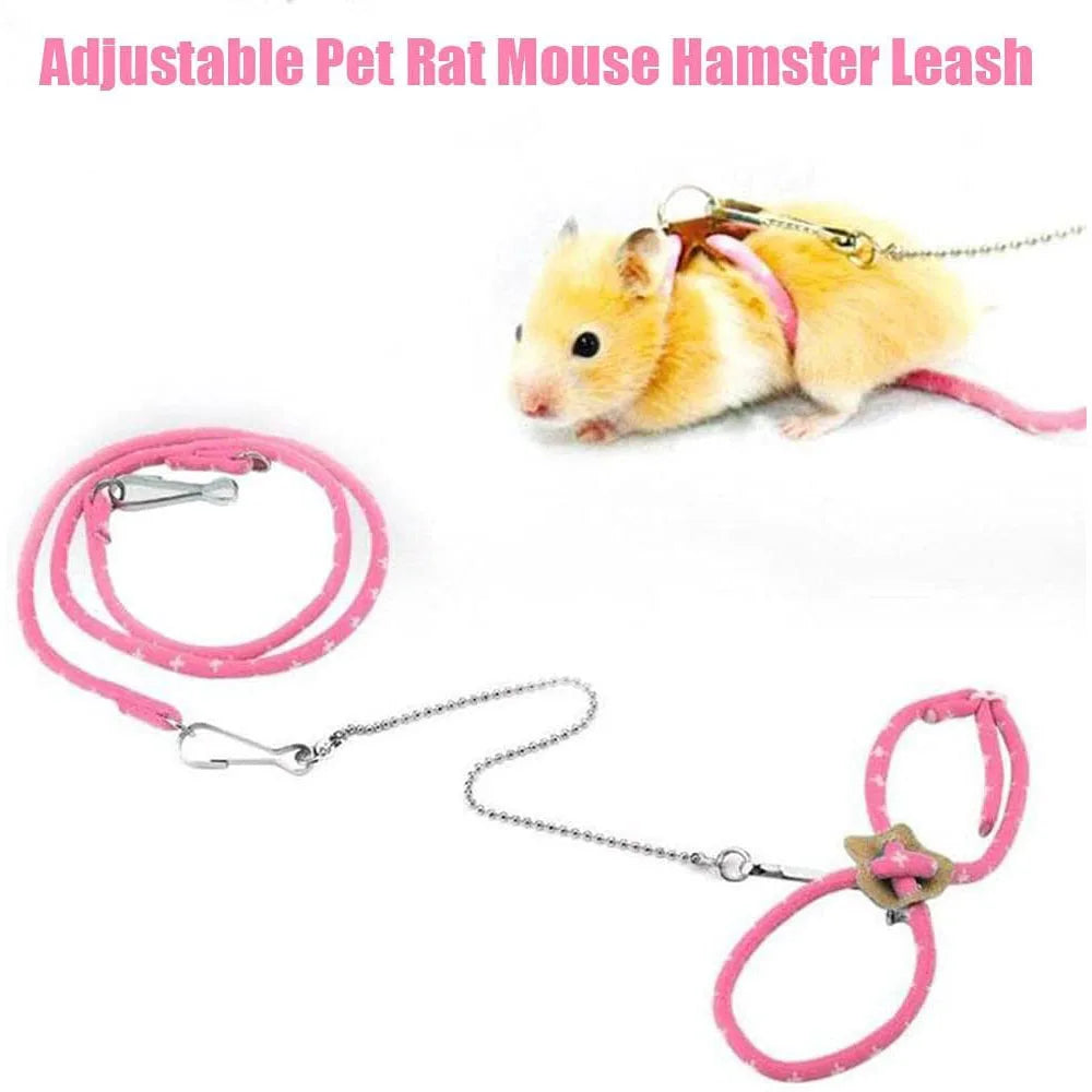 Un hámster amarillo lleva un arnés y correa rosa ajustable para mascotas.
