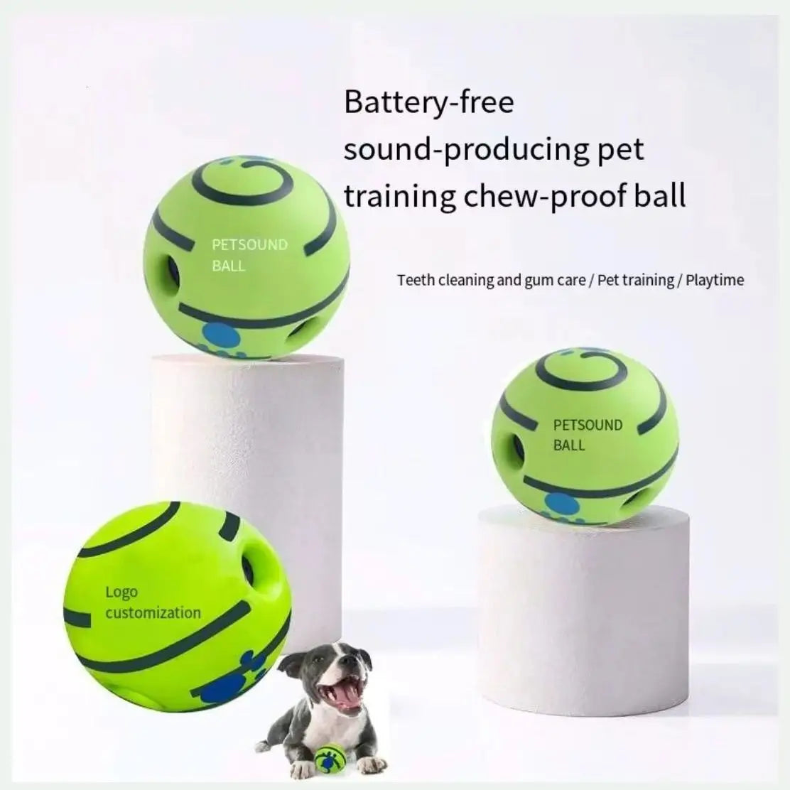 Une balle d'entraînement pour animaux, verte et anti-morsure, avec un support cylindrique blanc et un petit chien.