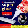 Une main applique une goutte de super glue forte sur une surface métallique pour un séchage rapide.