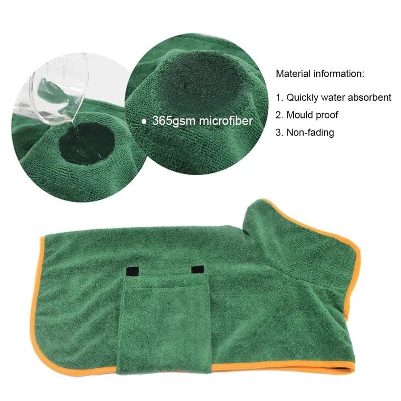 Serviette de séchage pour animaux en microfibre verte avec une bordure orange, pliée et dépliée.