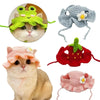 Handgefertigte gewebte Kopfbedeckung für Katze und Welpe mit Strickdesigns in Grün, Rot und Pink.