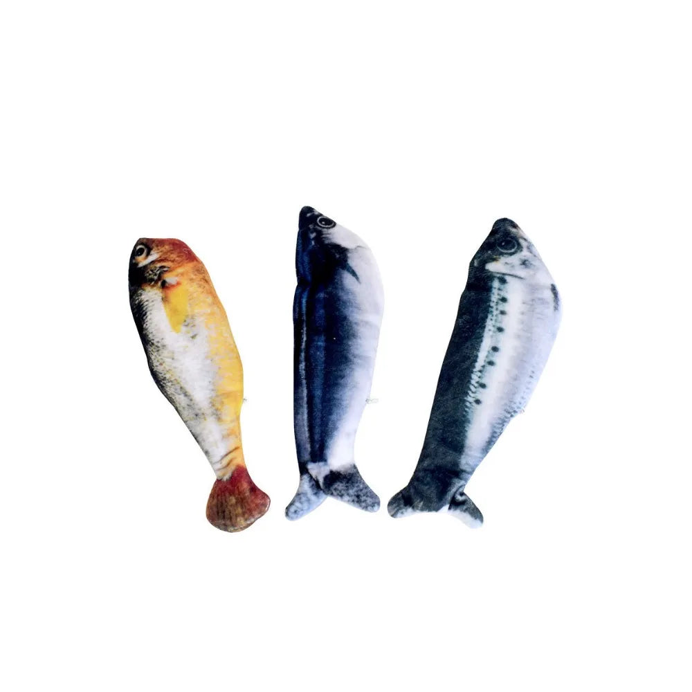 Ein Paar elektrische Fischspielzeuge, eines orange-weiß und eines dunkelblau, auf weißem Hintergrund.