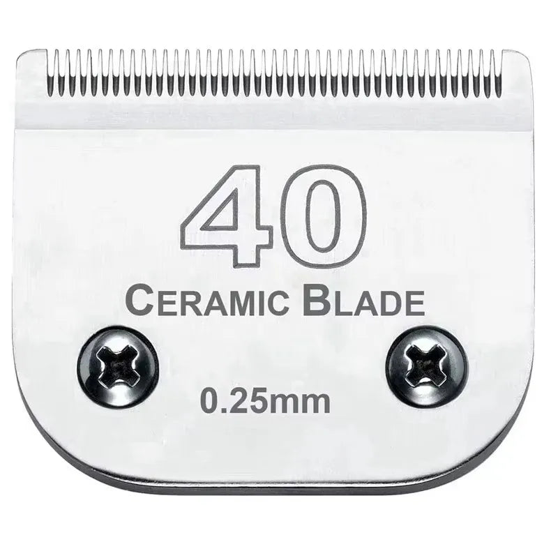 Gros plan d'une lame en céramique de 40 avec un marquage de 0,25 mm.