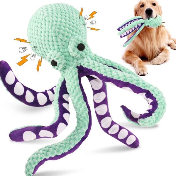 Grüner Plüsch-Oktopus-Hundespielzeug mit lila Tentakeln und weißen Flecken neben einem Golden Retriever.