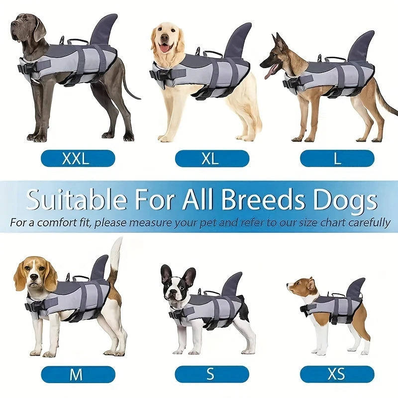 Colección de chalecos salvavidas para perros de varios tamaños y razas, incluyendo Labrador, Golden Retriever, Pastor Alemán 