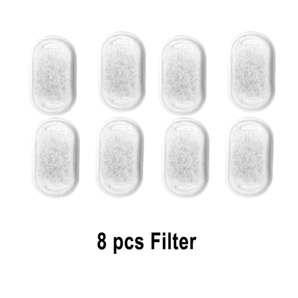 Huit cartouches filtrantes claires pour une fontaine à eau automatique pour animaux