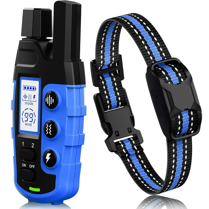 Schwarzer Elektrotier-Trainingshalsband mit blauen Akzenten und schwarzem Nylonriemen.