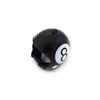 Schwarmer Schutzhelm für ein Hühnertier, mit der Zahl 8.