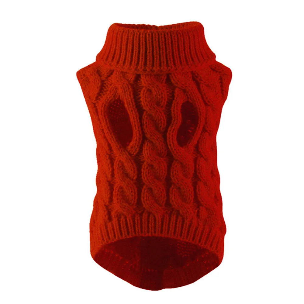 Helles orange Strickpullover für eine Katze mit kompliziertem, strukturiertem Muster.