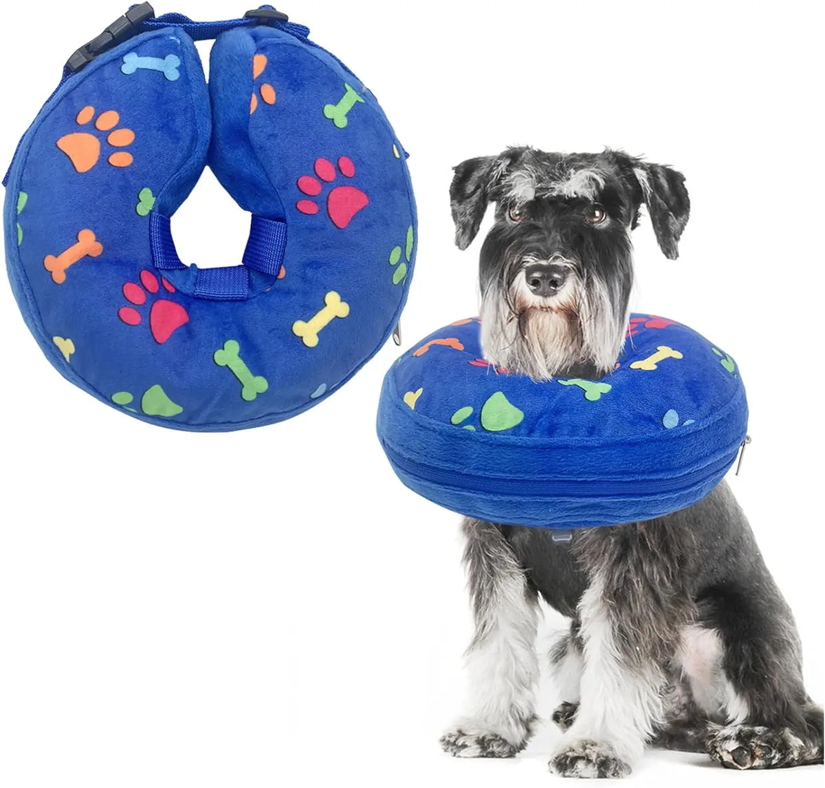 Collar inflable azul para perros con diseños de huella, mostrado junto a un perro.